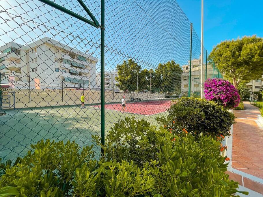 Seafront Apartment With Direct Access To The Beach Torremolinos Exterior photo